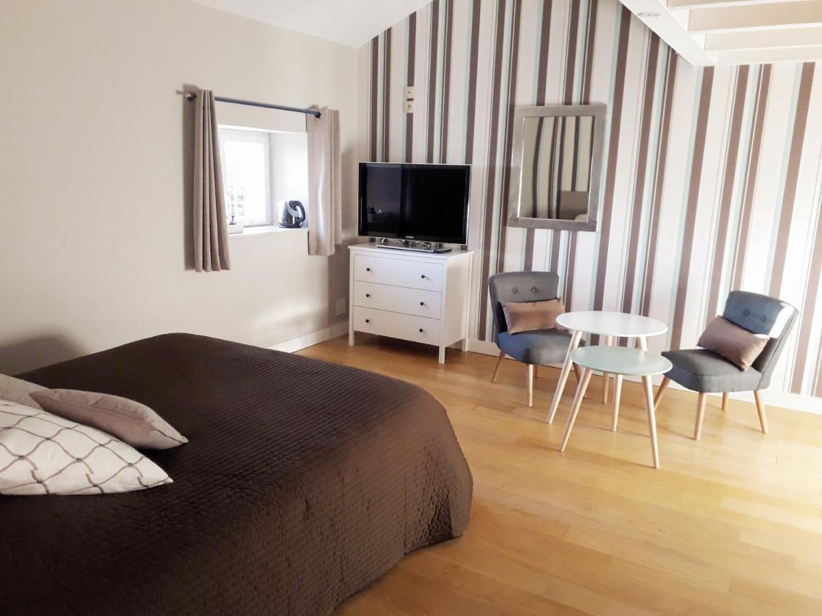 Courmangoux La Tourelle De Chevignat Bed & Breakfast エクステリア 写真